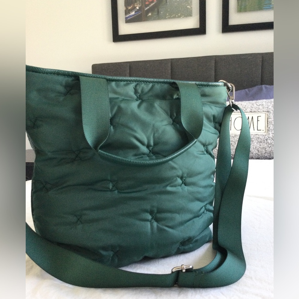 PRICE DROP! Green Puffer Bag Tote & Crossbody - Picture 6 of 15